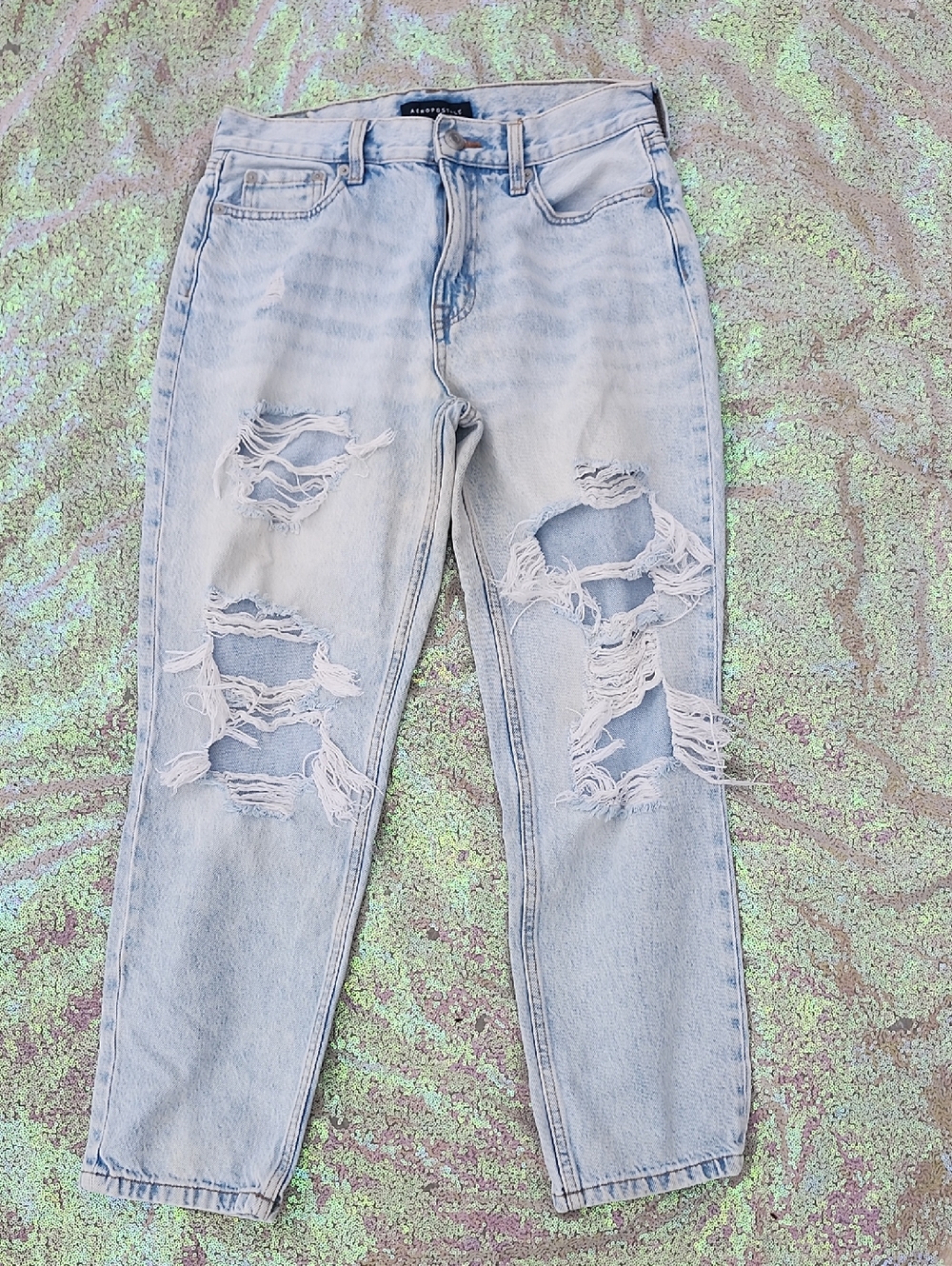 Aeropostale Light Blue Distressed Mom Jeans Women's 6!! Nice!